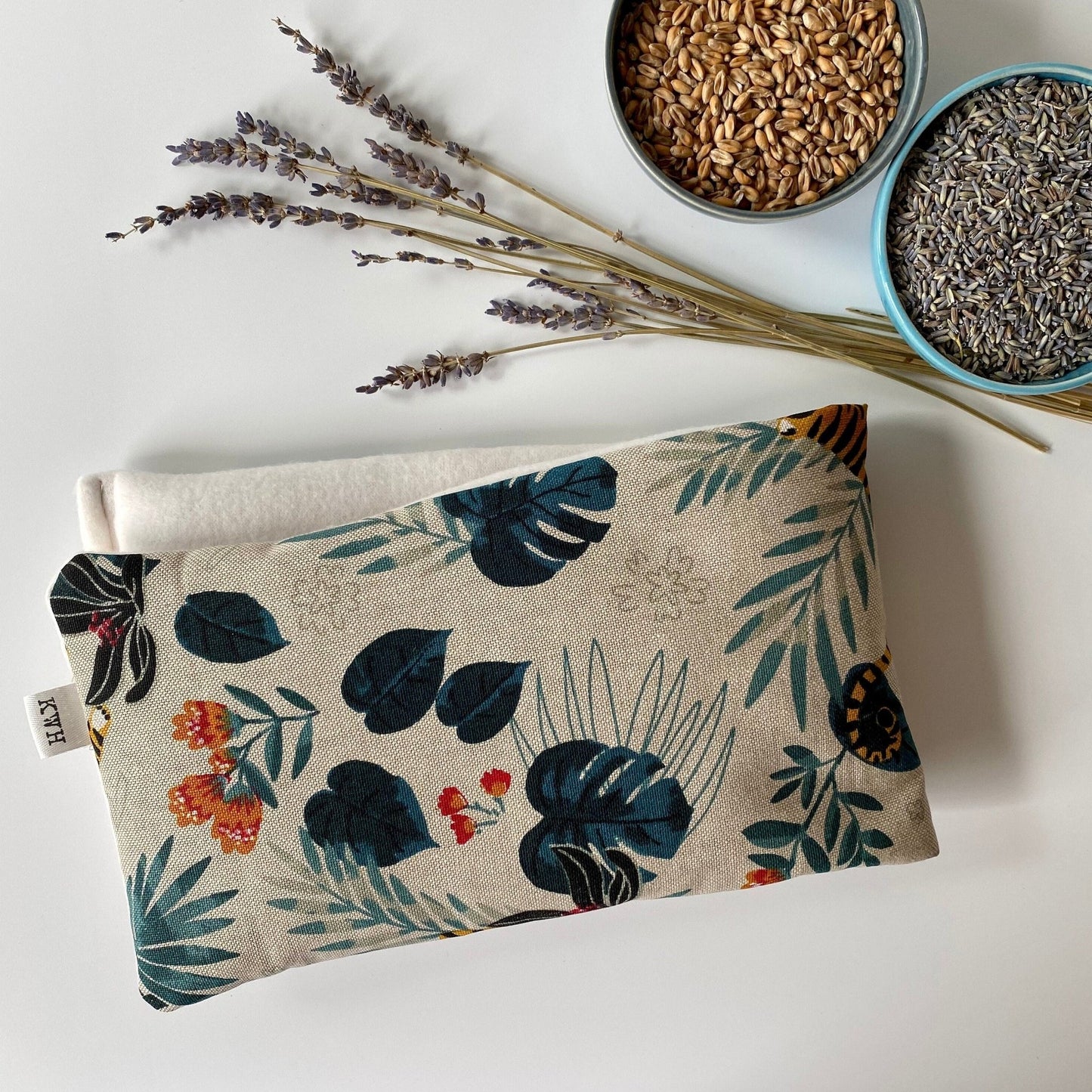 Tiger Microwave Wheat Bag - katywebsterhomeware