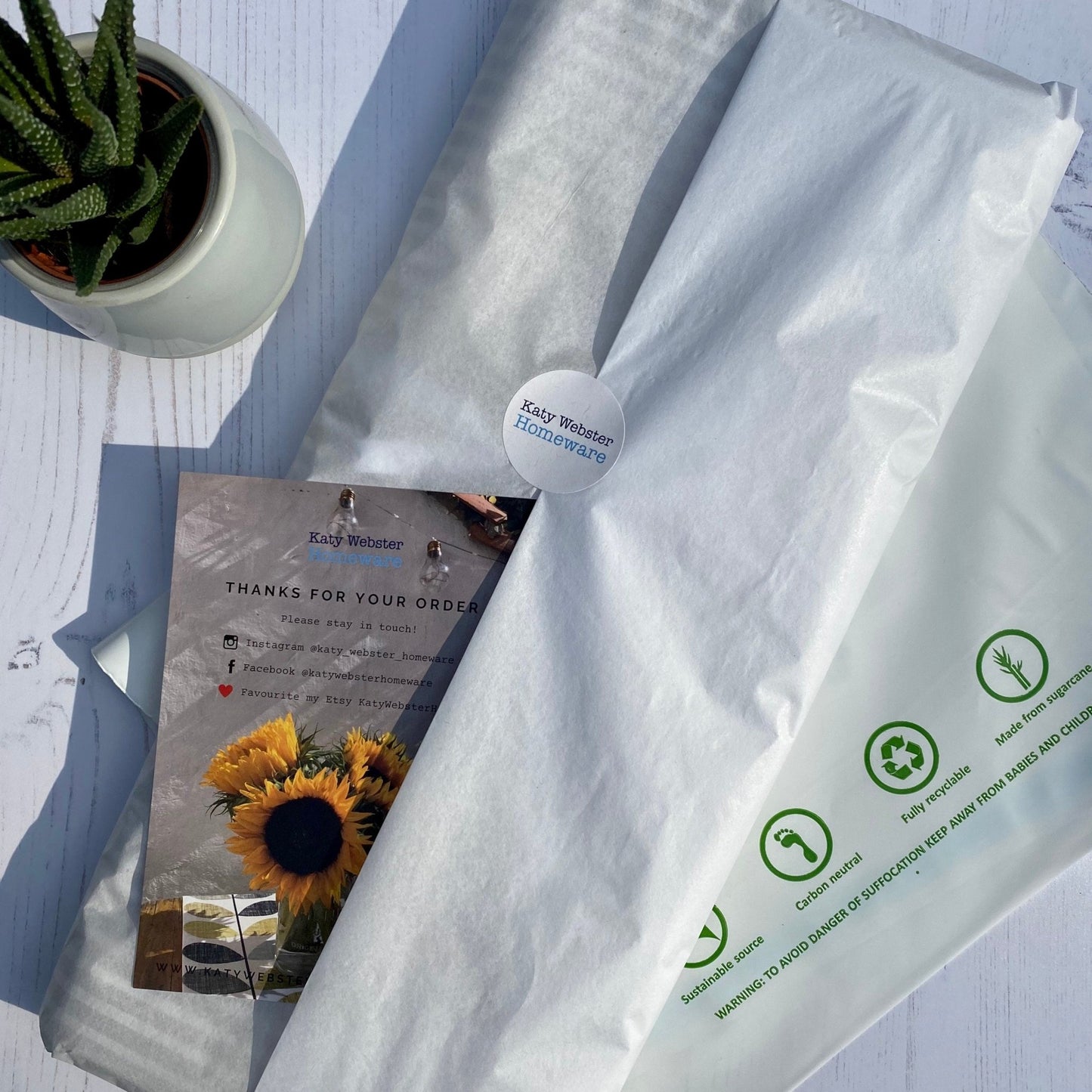 White Geometric Table Runner - katywebsterhomeware