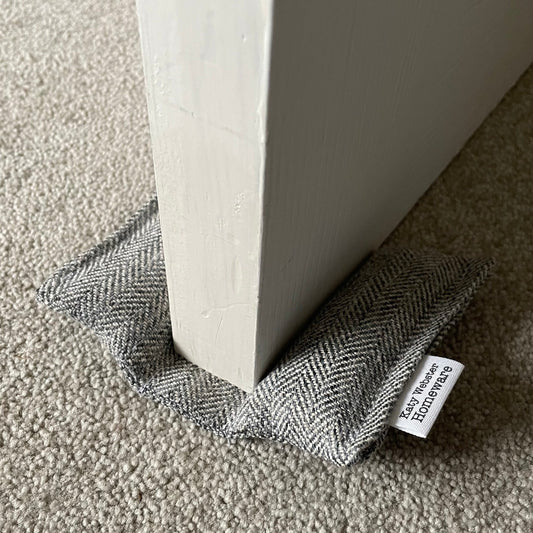 Soft Door Wedge (Grey Wool Look)