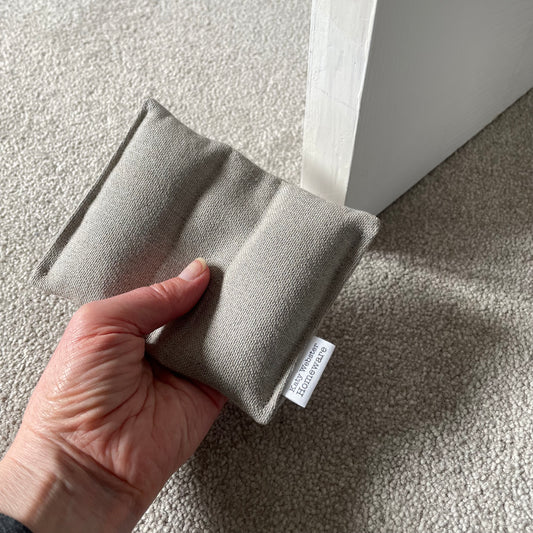 Soft Door Wedge (Dove Grey)