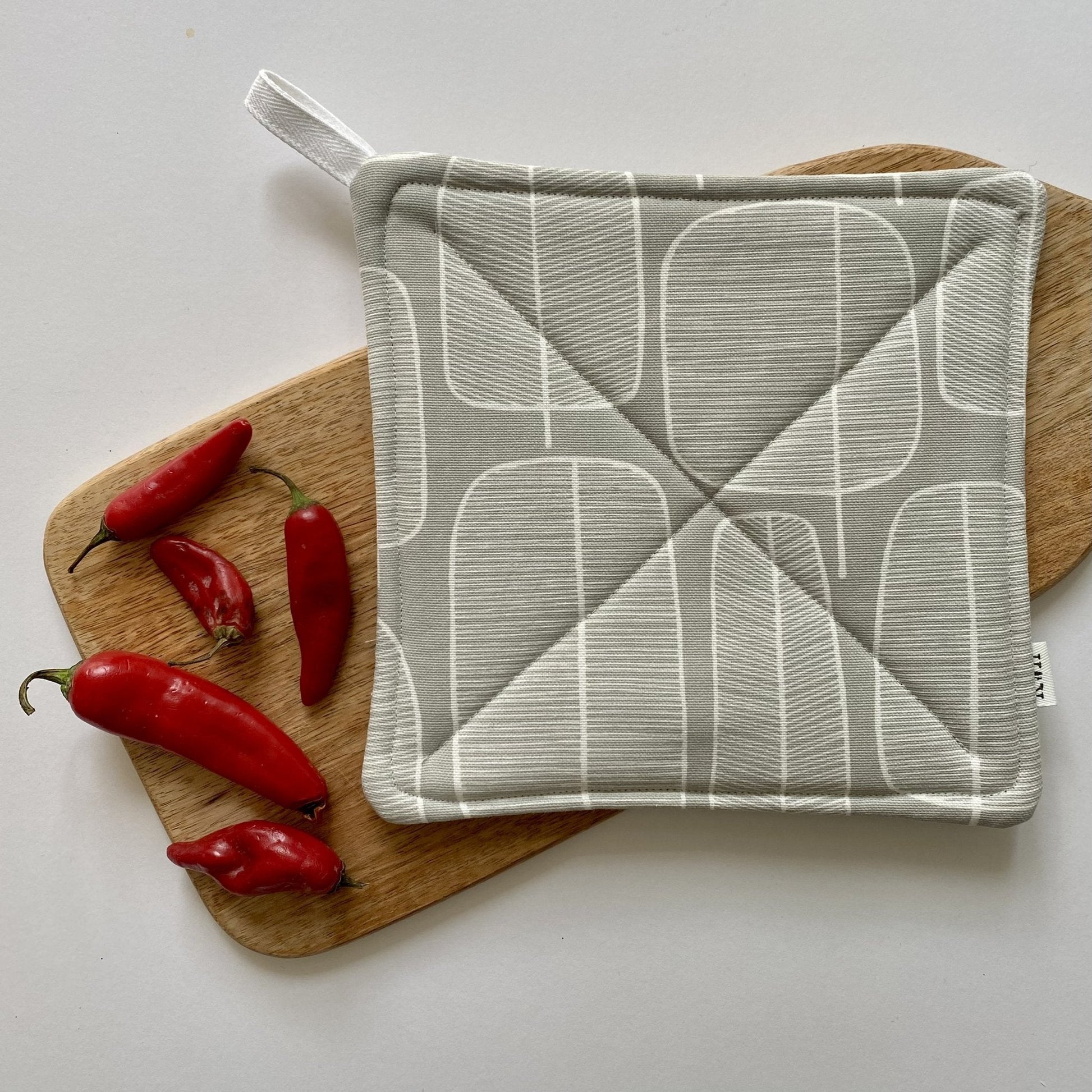 Grey Abstract Pot Holder - katywebsterhomeware