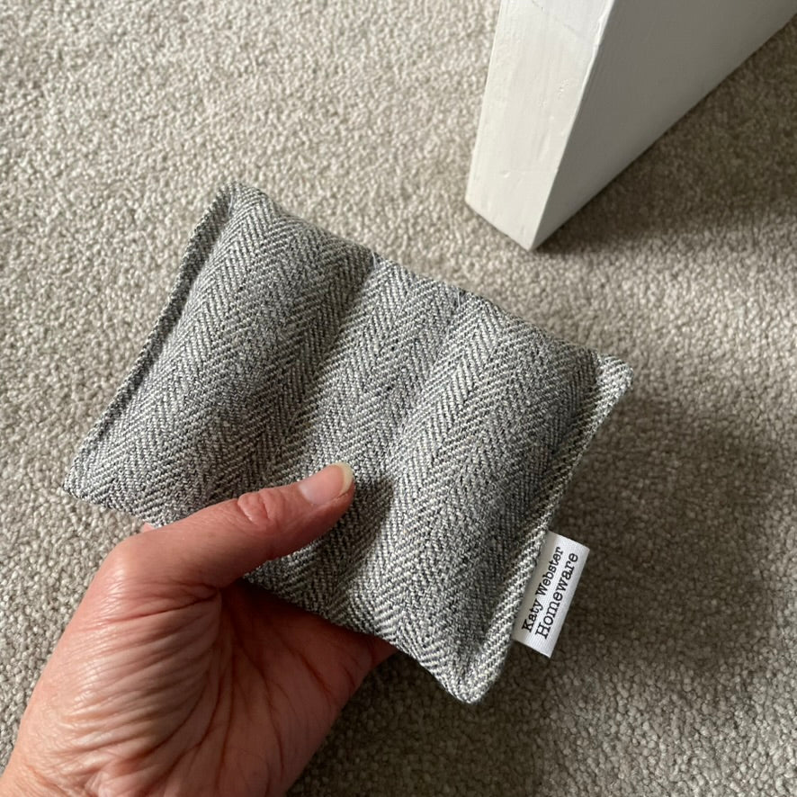 Soft Door Wedge (Grey Herringbone)