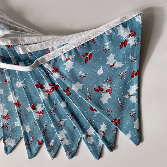 Holly Bunting - katywebsterhomeware