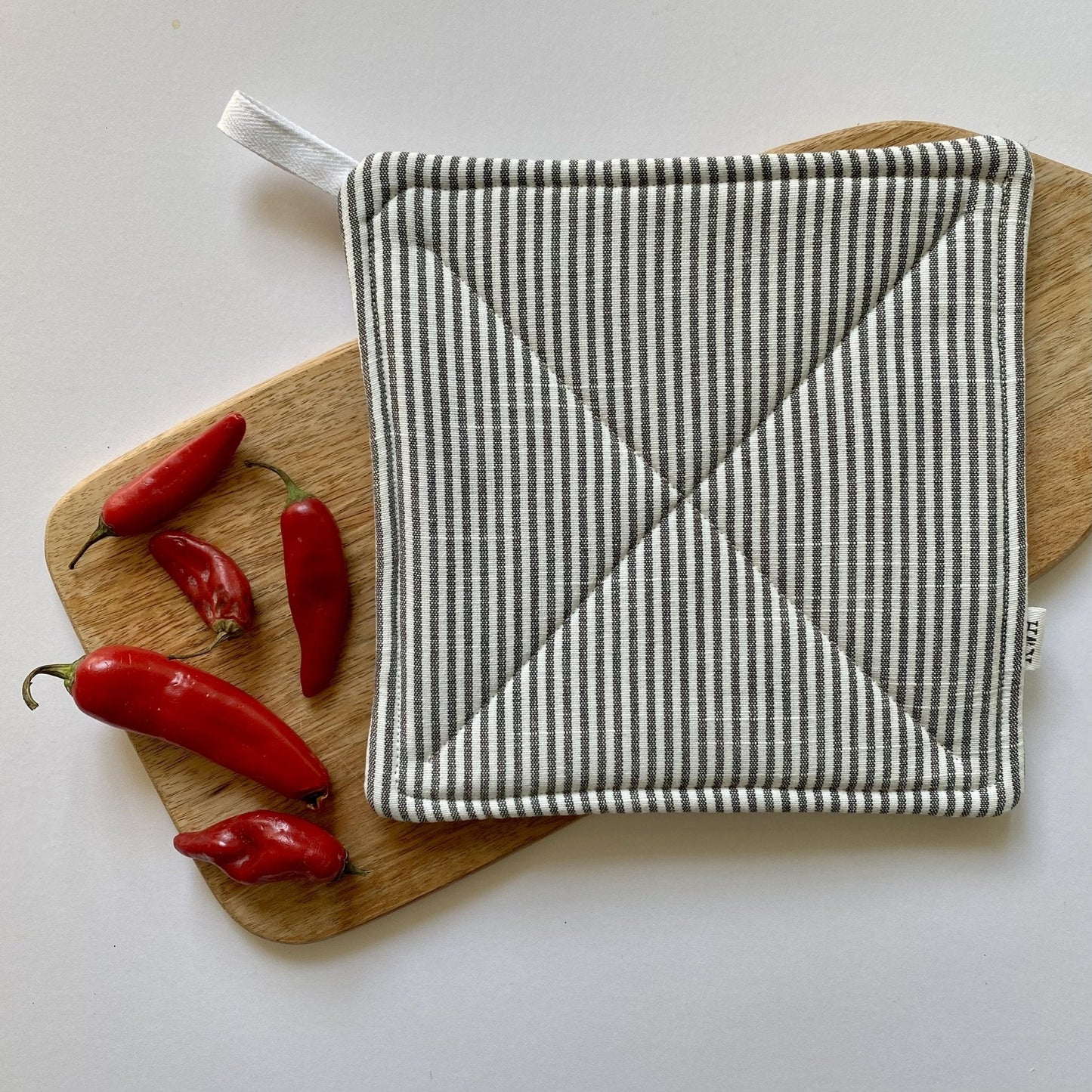 Red Linear Stem Pot Holder - katywebsterhomeware