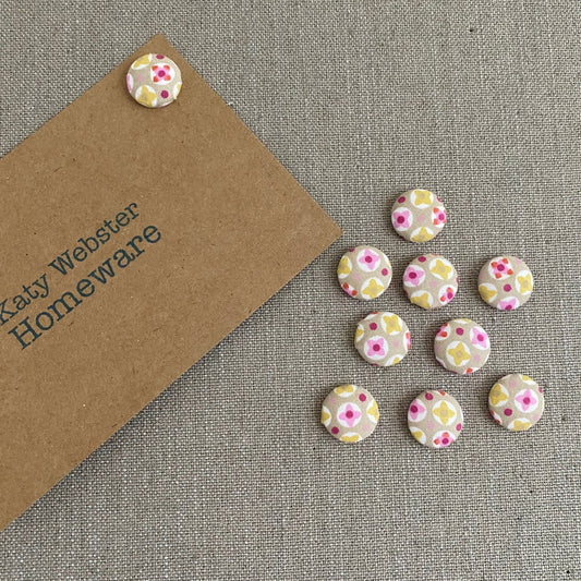 Taupe/Pink Geo Fabric Drawing Pins (10 pk) - katywebsterhomeware